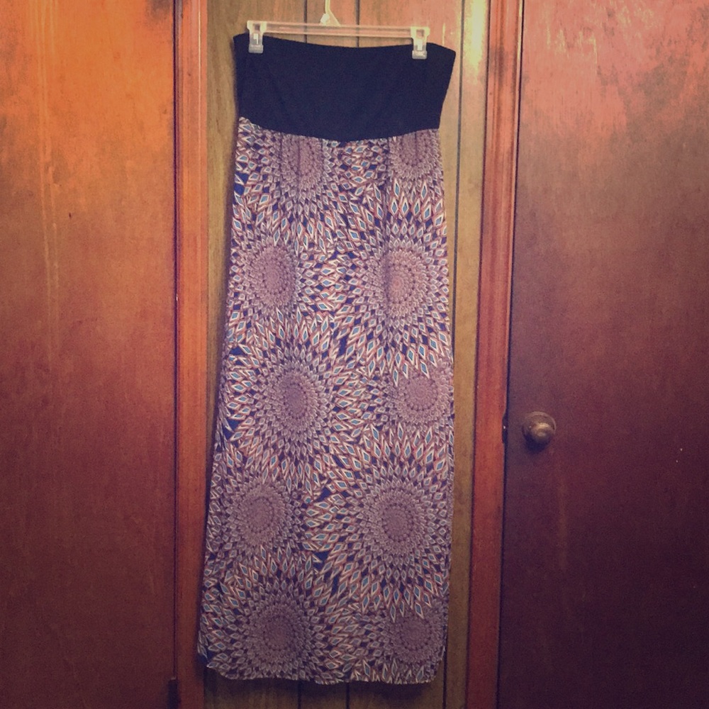Xhilartion Strapless Dress